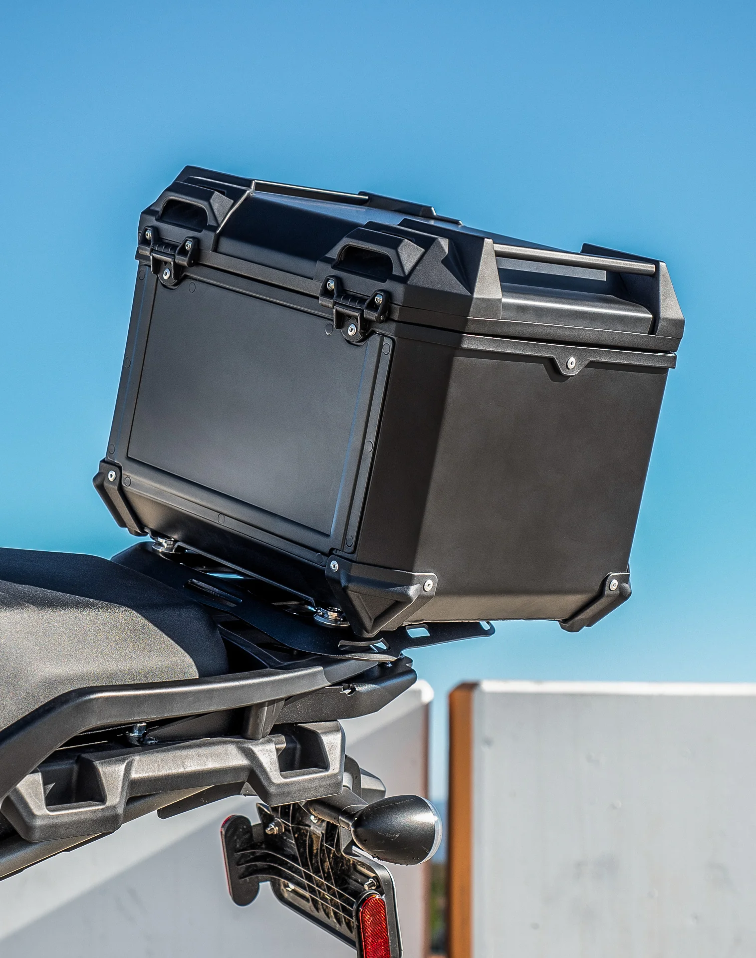 38L - Apex XL Harley Pan America RA1250/S Aluminum Top Case Black - Image 5