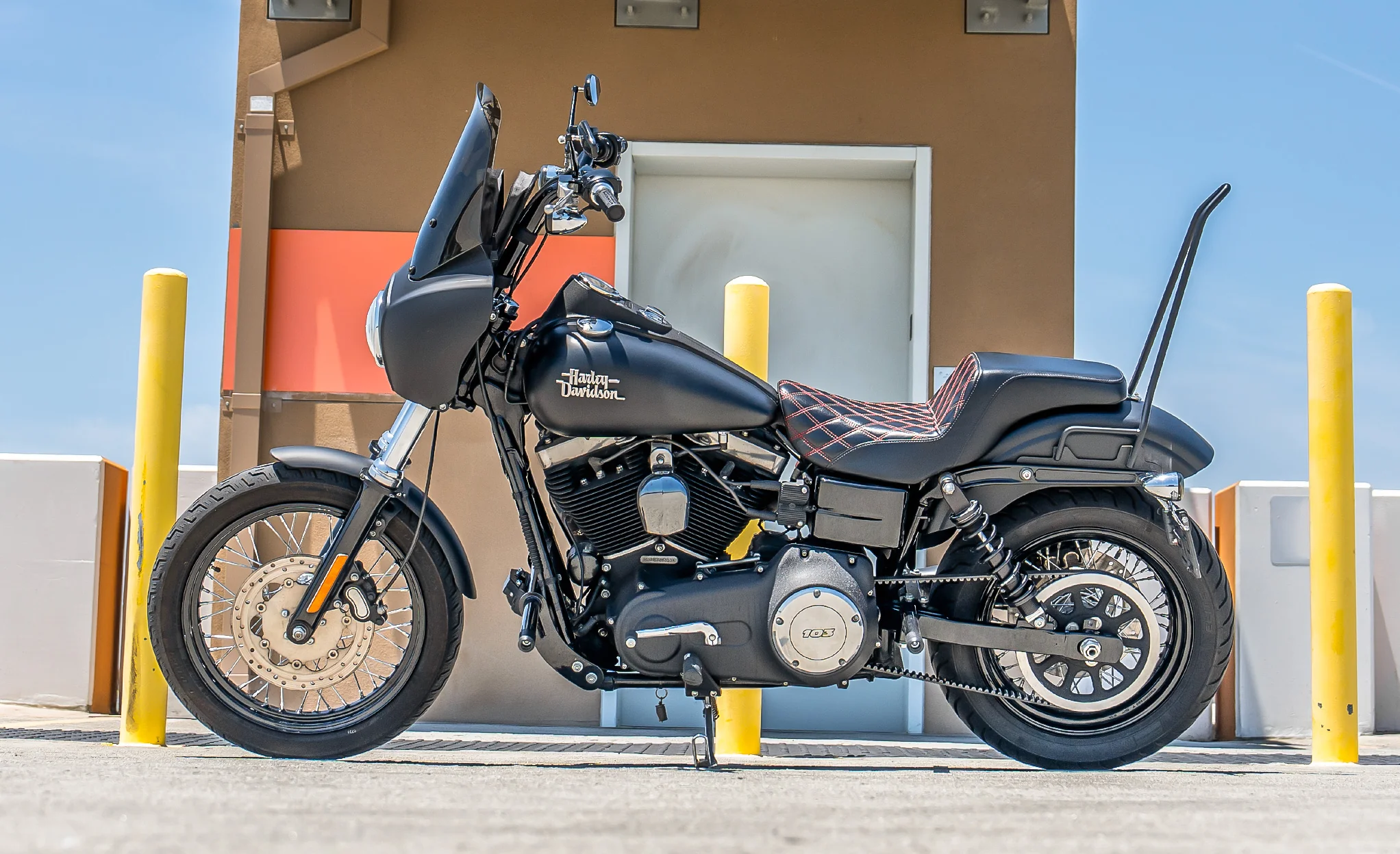 Viking Grimsteel Crash Bar/ Engine Guard for Harley Dyna Fat Bob FXDF/SE Gloss Black - Image 3