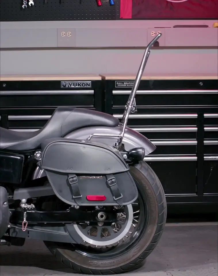 22L - Buckler Quick Mount Medium Shock Cutout Saddlebags for Harley Dyna Street Bob FXDB/I - Image 6