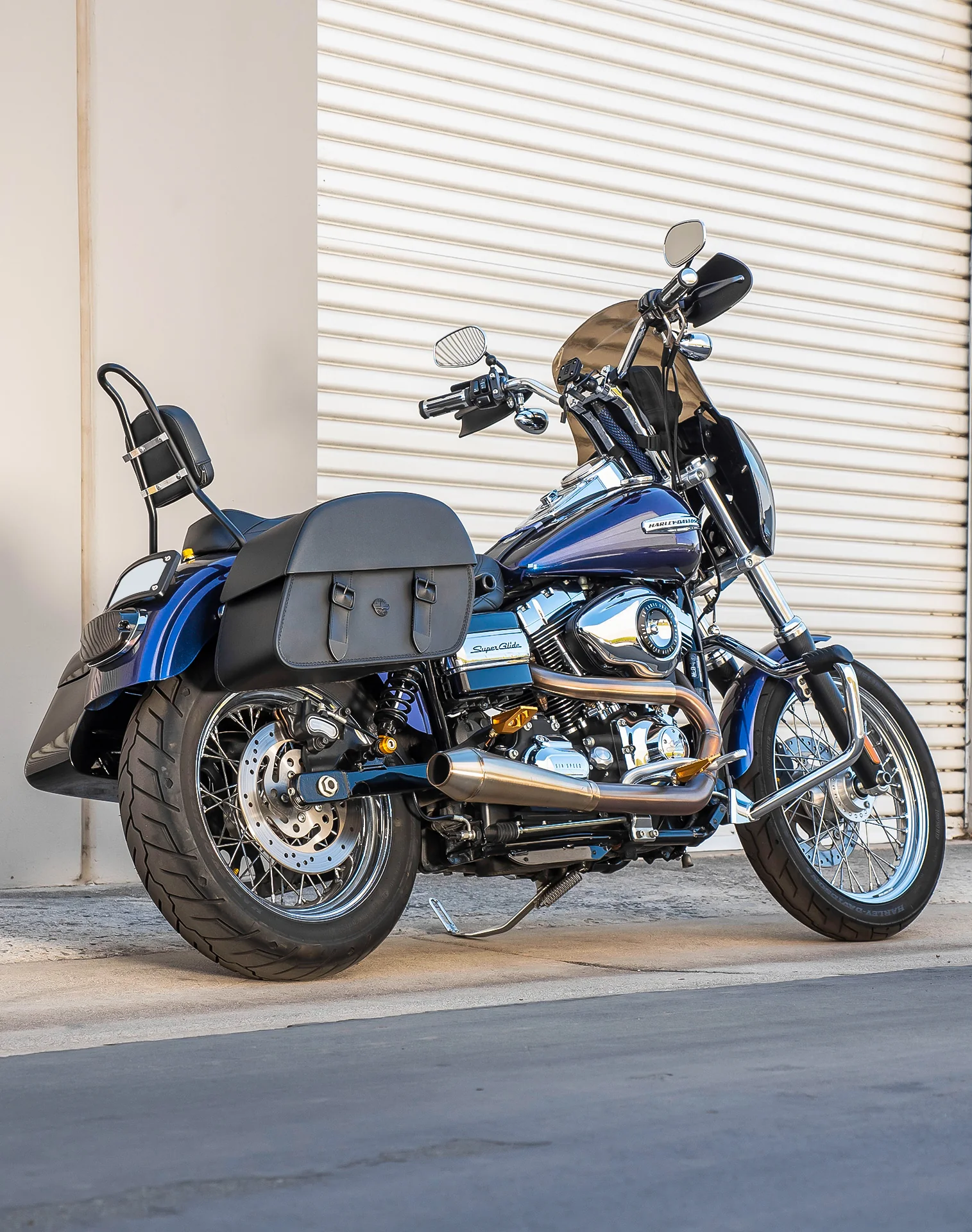 32L - Baelor Large Hard Mount Shock Cutout Saddlebags for Harley Dyna Super Glide FXD/I - Image 3