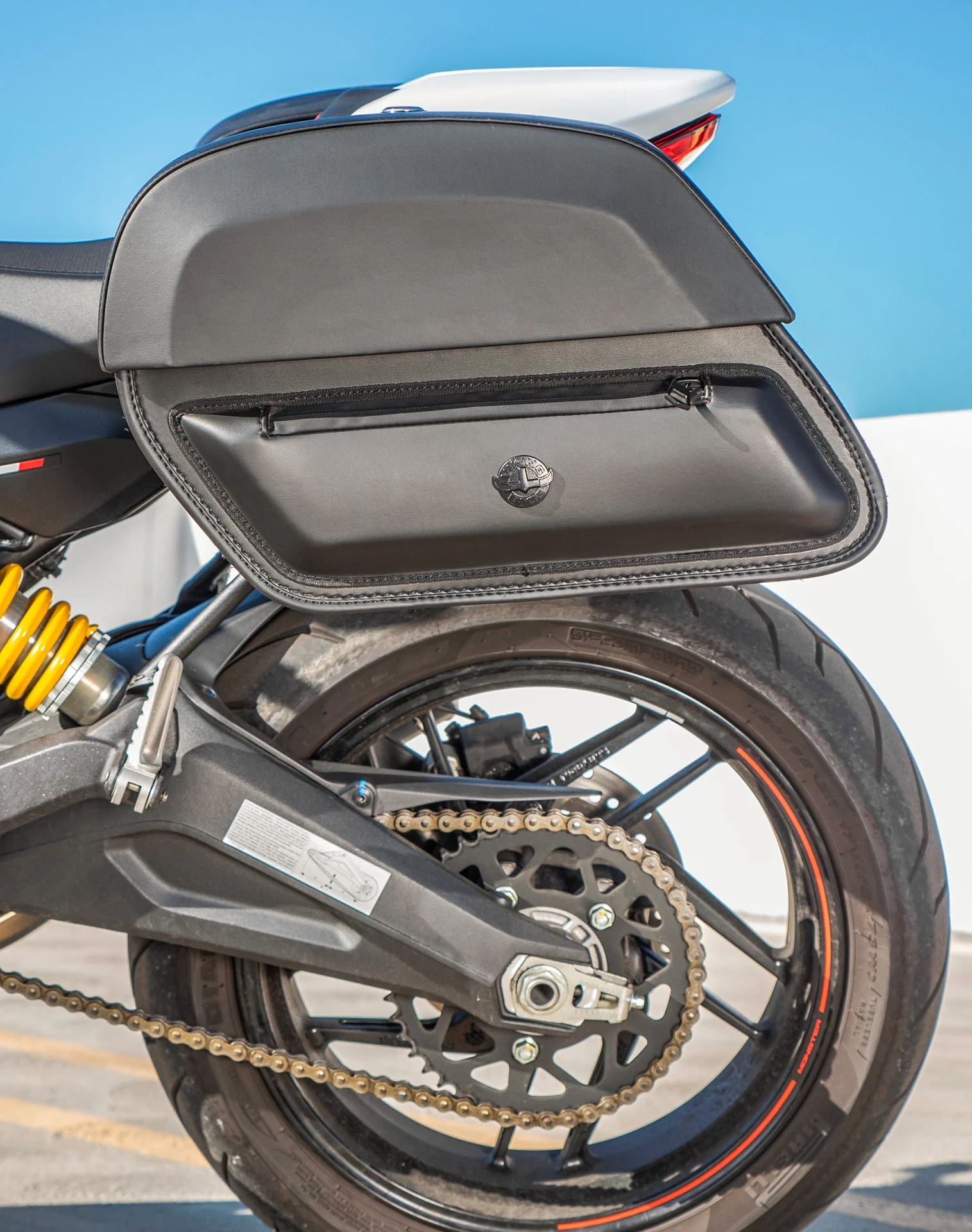 28L - Pantheon Medium Quick Mount Ducati Monster 797 Motorcycle Saddlebags - Image 4