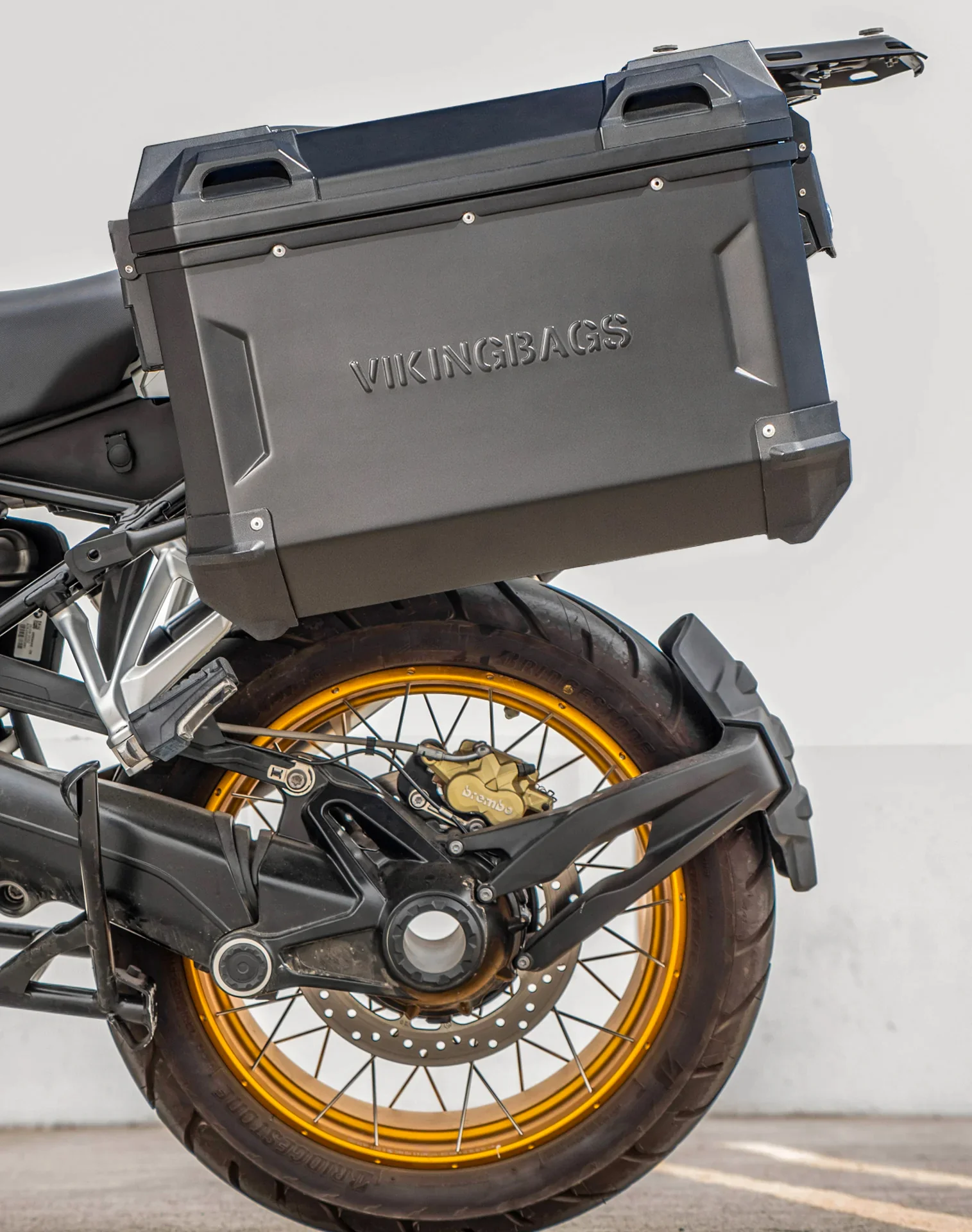 45L - Apex XL BMW R 1250 GS Aluminum Side Cases Black - Image 4