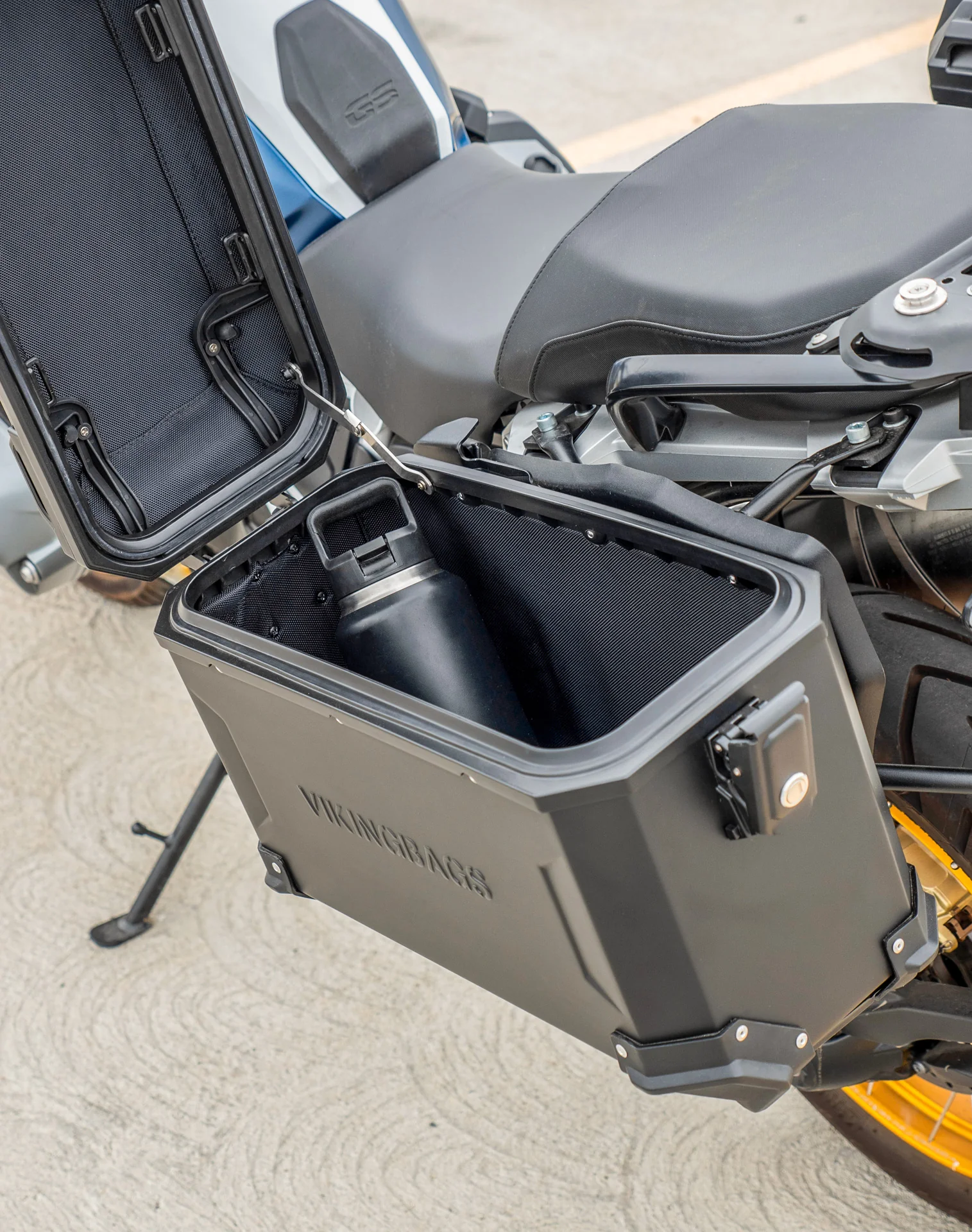 45L - Apex XL BMW R 1250 GS Aluminum Side Cases Black - Image 6