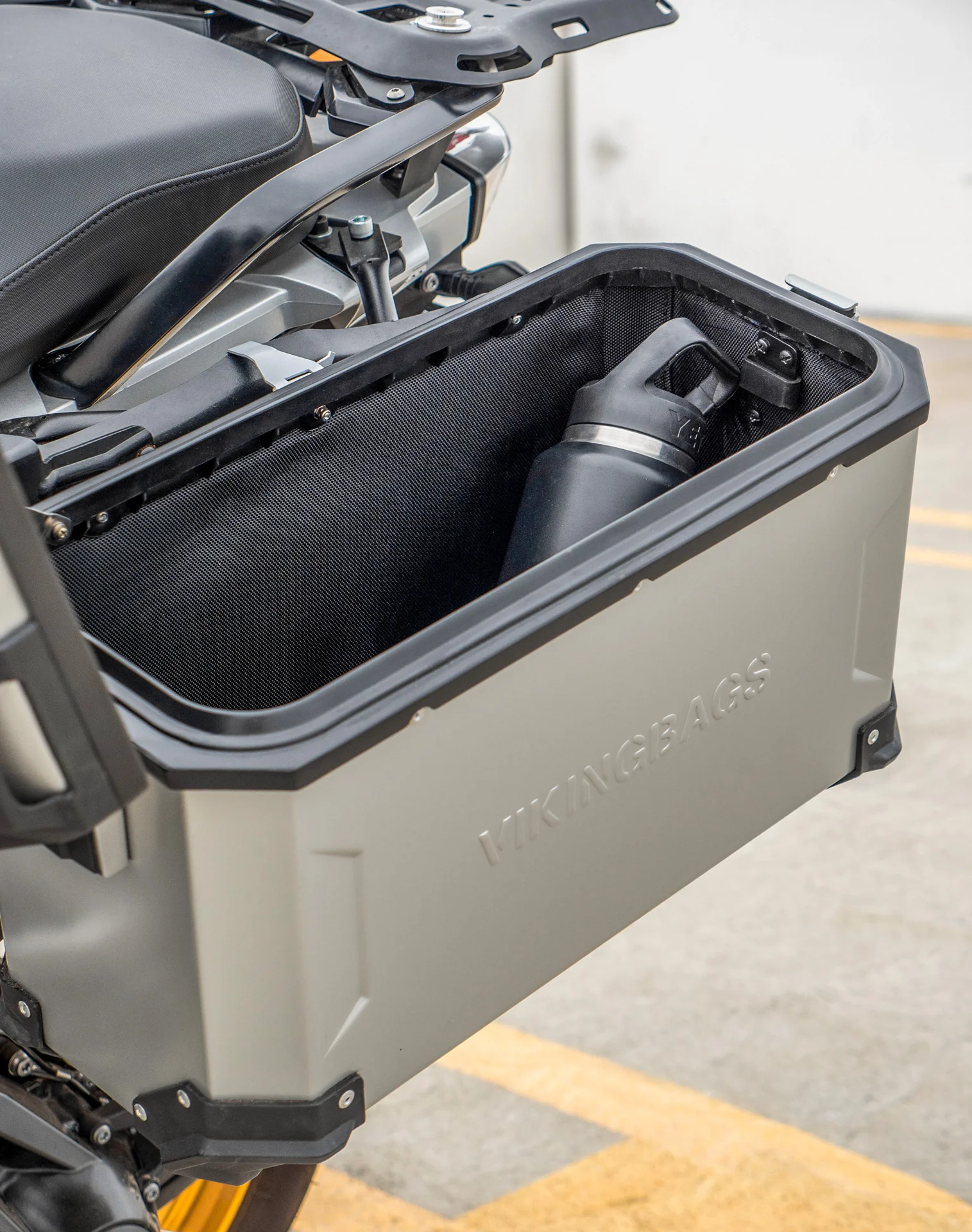 45L - Apex XL BMW R 1250 GS Aluminum Side Cases Silver - Image 6