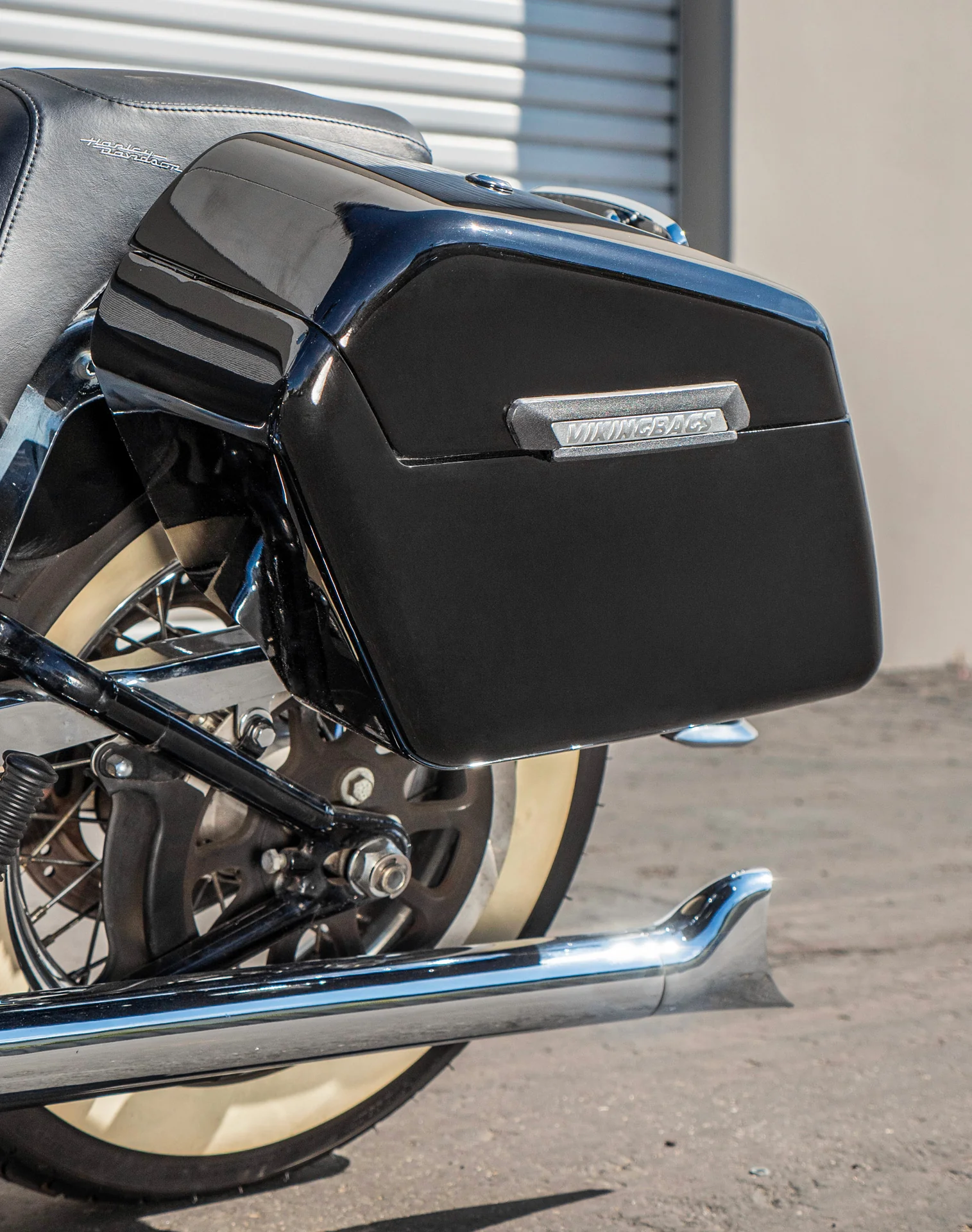 42L - Baldur Extra Large Painted Motorcycle Hard Saddlebags for Harley Softail Deluxe FLSTN/I - Image 5