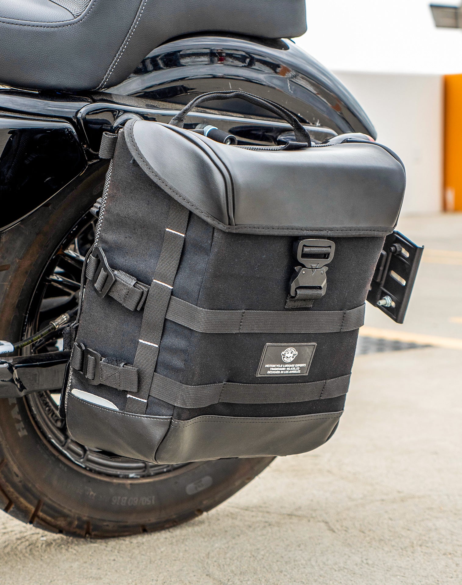 15L - Incognito Quick Mount Medium Solo Motorcycle Saddlebag (Left Only) for Harley Sportster Forty Eight XL1200X/XL1200XS - Image 5