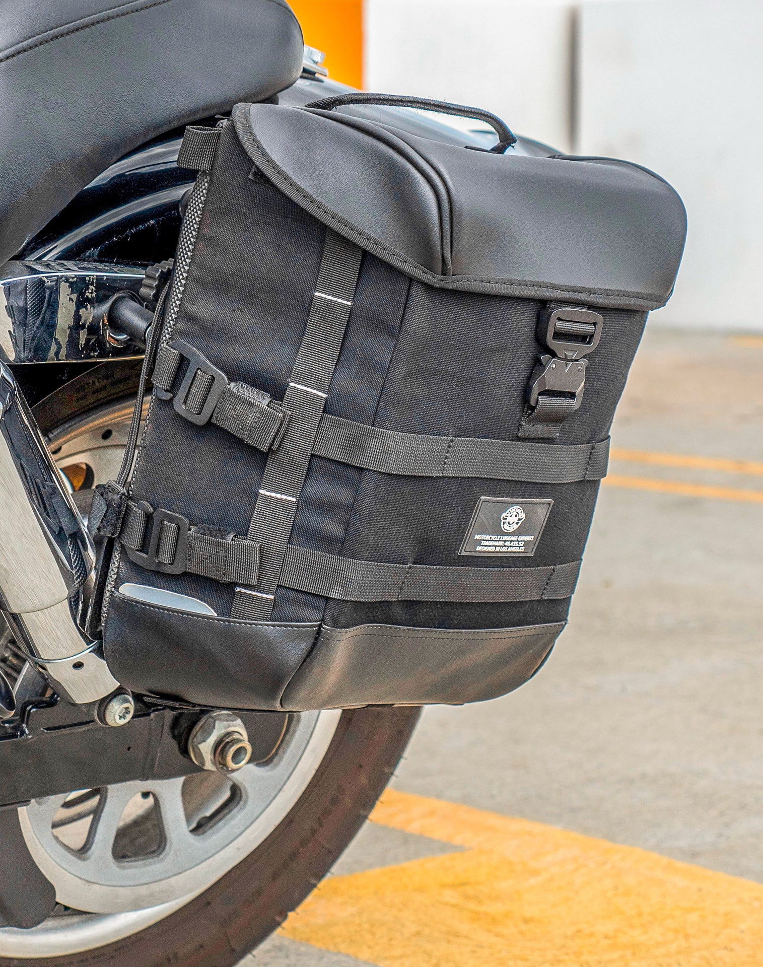 15L - Incognito Quick Mount Medium Solo Motorcycle Saddlebag (Left Only) for Harley Dyna Fat Bob FXDF/SE - Image 5
