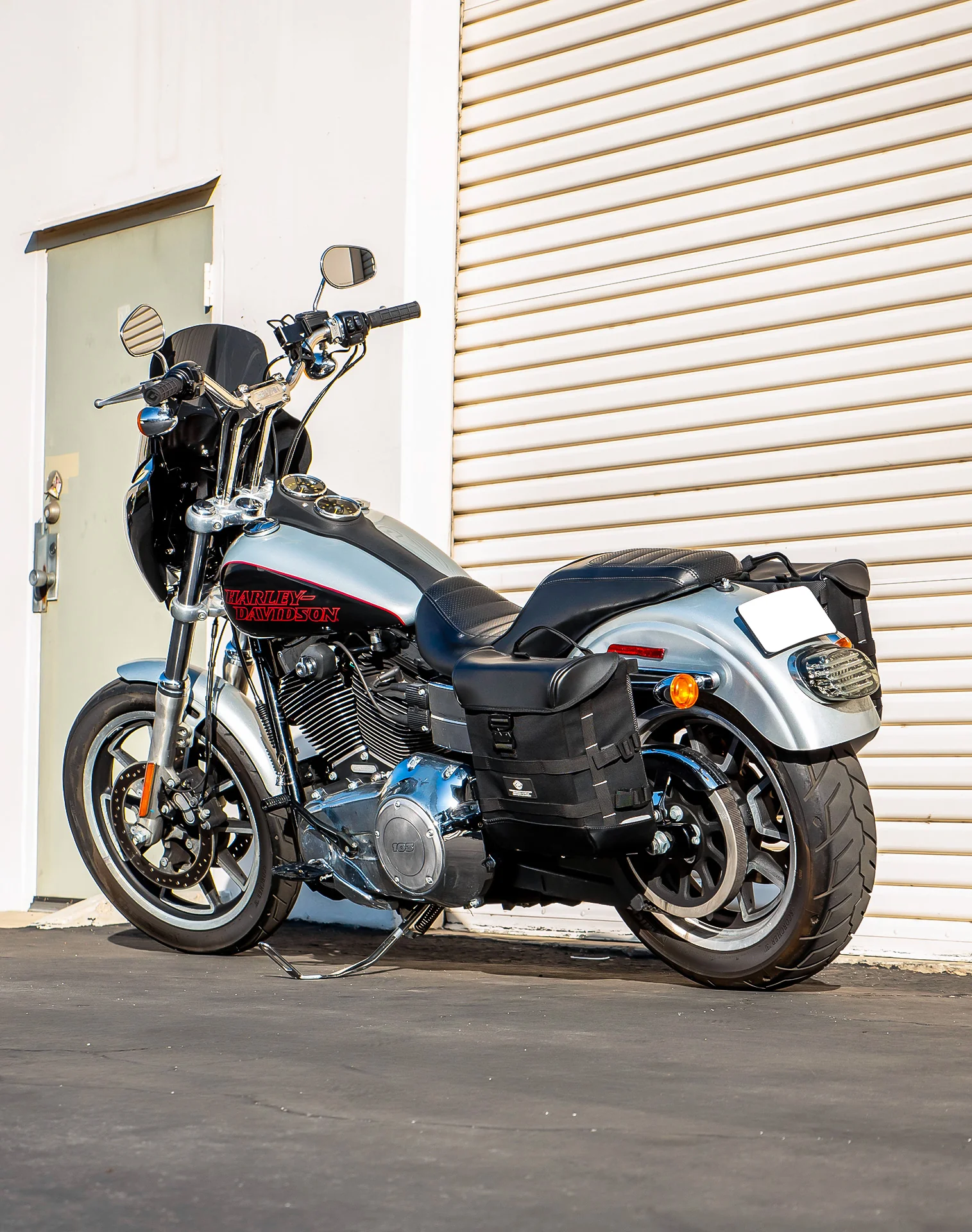 15L - Incognito Quick Mount Medium Solo Motorcycle Saddlebag (Left Only) for Harley Dyna Low Rider FXDL/I - Image 3