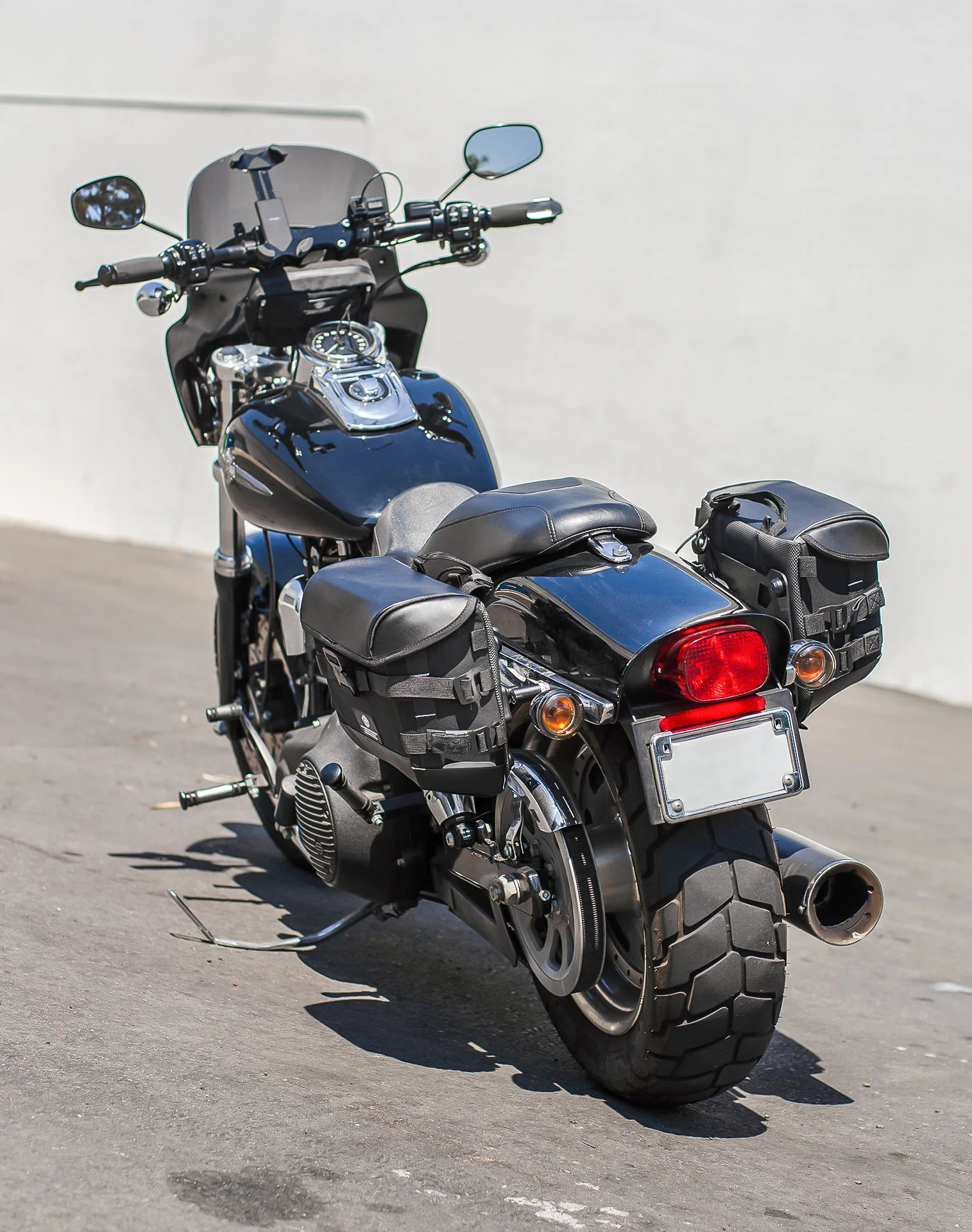 10L - Incognito Quick Mount Small Solo Saddlebag (Left Only) for Harley Davidson Dyna Fat Bob FXDF/SE - Image 3