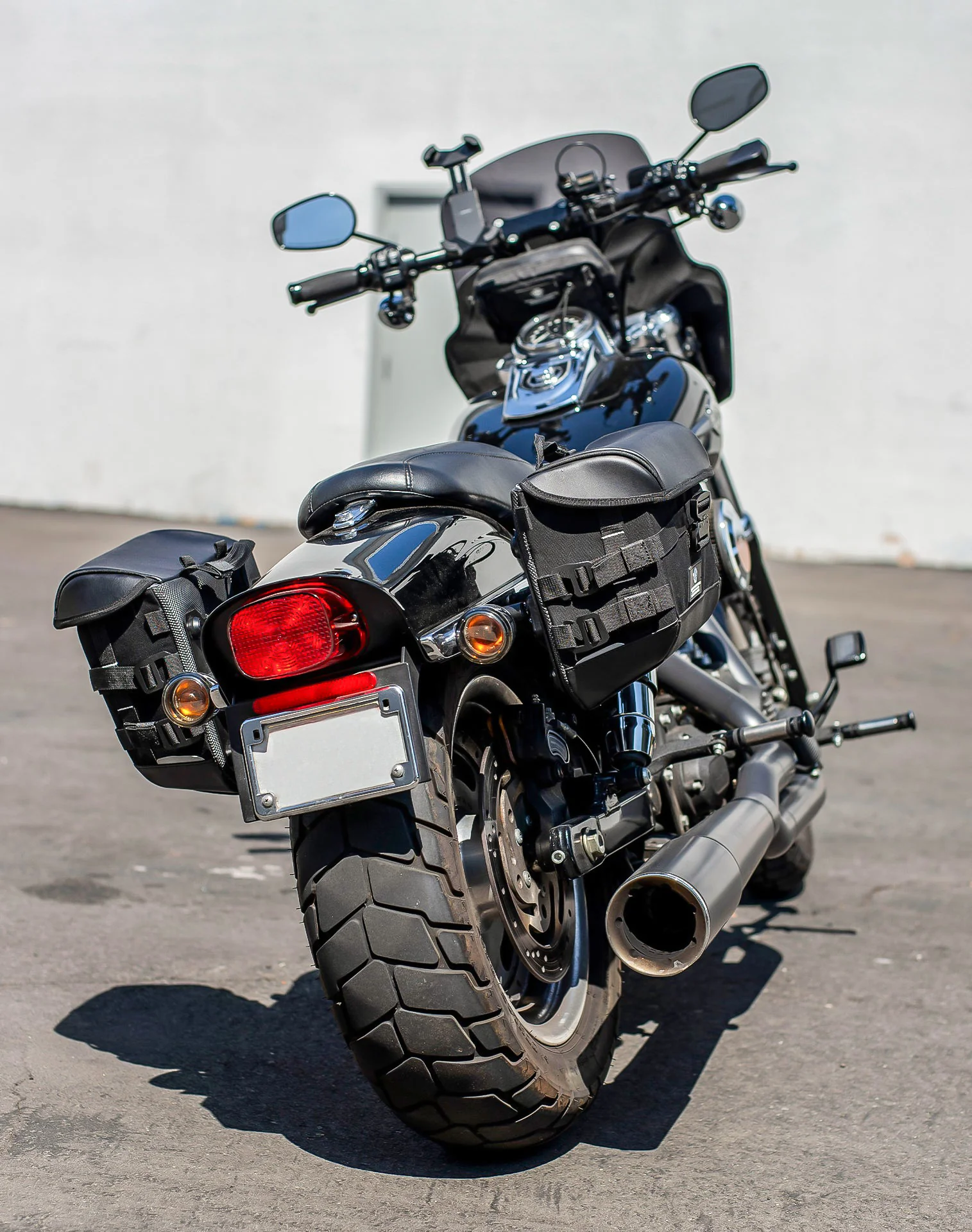 10L - Incognito Quick Mount Small Solo Motorcycle Saddlebag (Right Only) for Harley Dyna Fat Bob FXDF/SE - Image 3