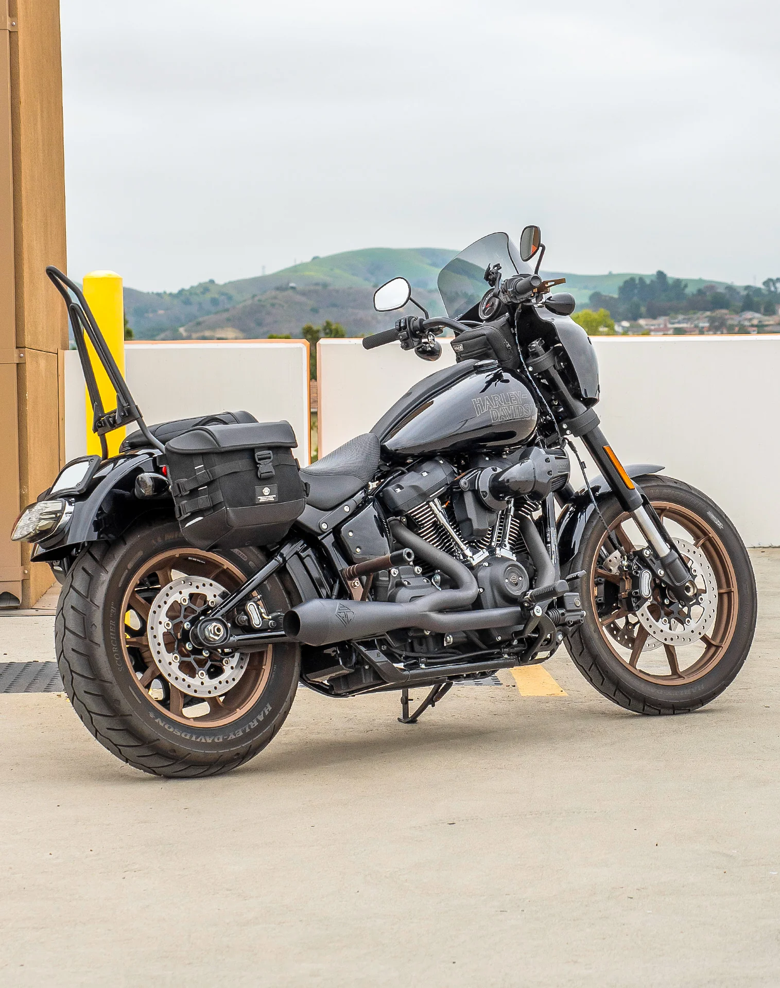 10L - Incognito Quick Mount Small Solo Motorcycle Saddlebag (Right Only) for Harley Softail Low Rider S FXLRS - Image 3