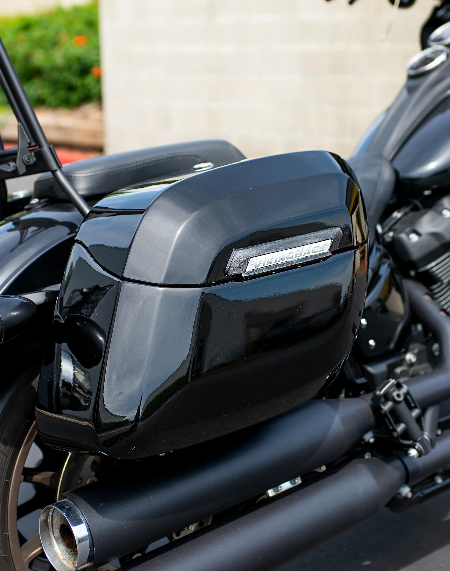 40L - Lamellar Raven Extra Large Painted Motorcycle Hard Saddlebags for Harley Softail Low Rider S FXLRS - Image 4