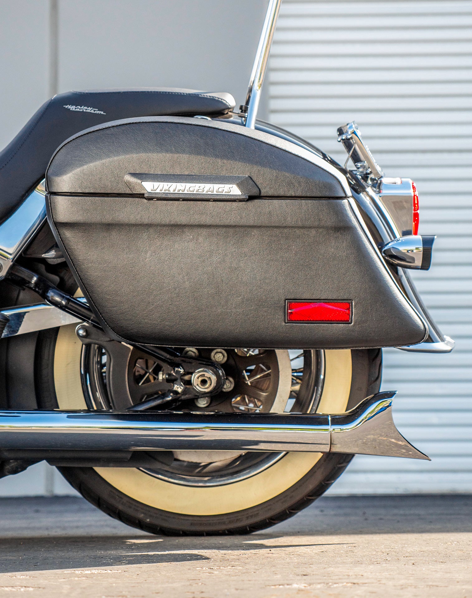 44L - Lamellar Stallion Extra Large Leather Covered Motorcycle Hard Saddlebags for Harley Softail Deluxe FLSTN/I - Image 4