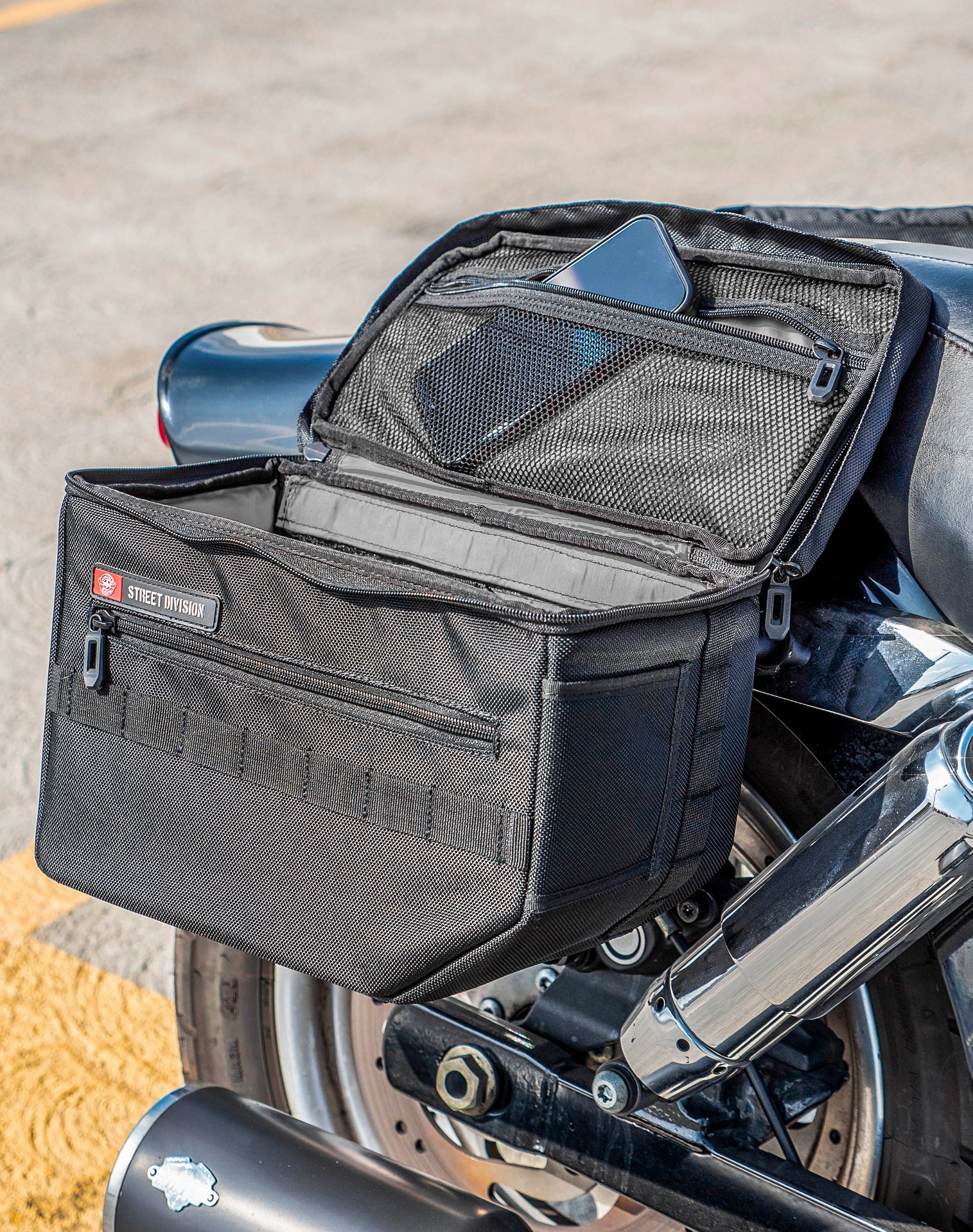 18L - Patriot Medium Motorcycle Throw Over Saddlebags for Harley Dyna Fat Bob FXDF/SE - Image 6