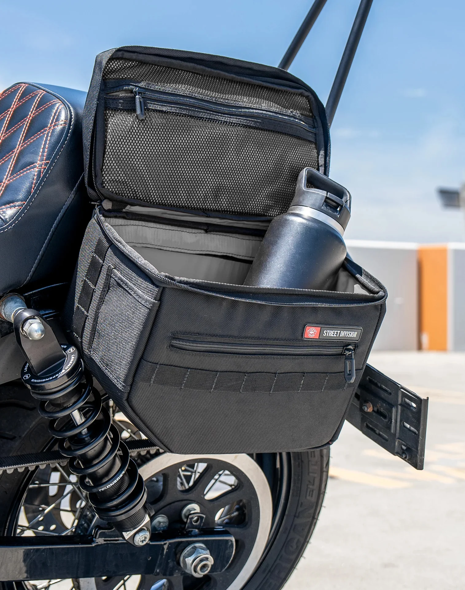 18L - Patriot Medium Motorcycle Throw Over Saddlebags for Harley Dyna Street Bob FXDB - Image 6